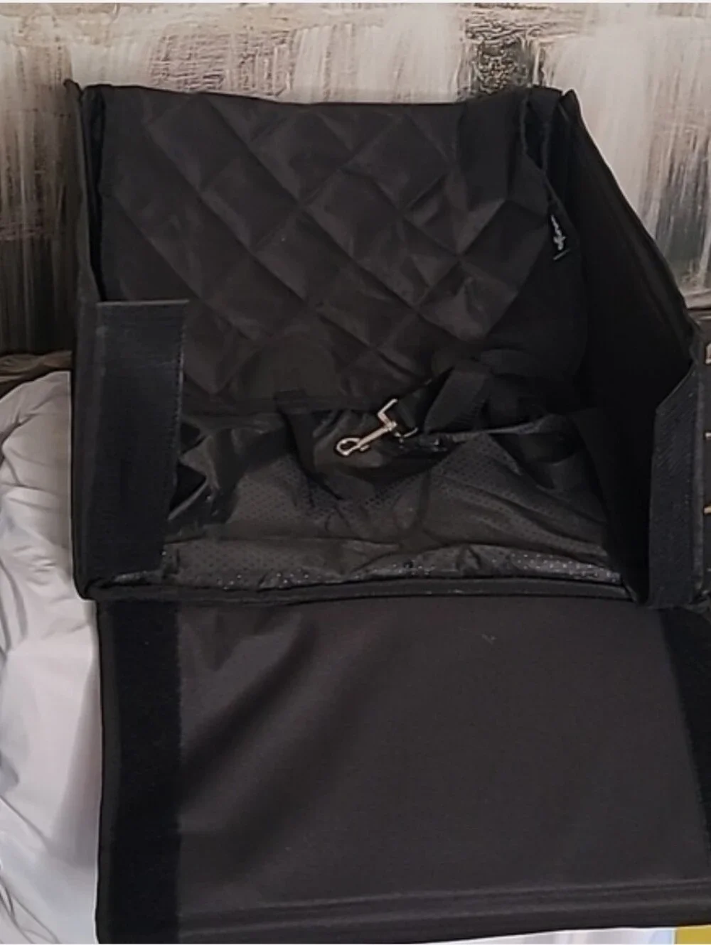 New! Wuglo Small pet animal dog car carrier portable travel seat Black